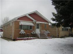 Pre-foreclosure in  WISCONSIN AVE Berwyn, IL 60402
