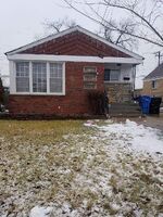 Pre-foreclosure in  W 77TH PL Chicago, IL 60652
