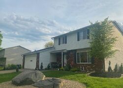 Pre-foreclosure in  ELAINE DR North Royalton, OH 44133