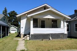 Pre-foreclosure in  W WILDWOOD AVE Fort Wayne, IN 46807