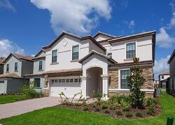 Pre-foreclosure in  ROLLING FAIRWAY DR Davenport, FL 33896