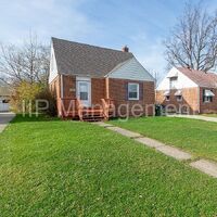 Pre-foreclosure in  E 256TH ST Euclid, OH 44132