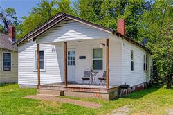 Pre-foreclosure in  POE ST Greensboro, NC 27403