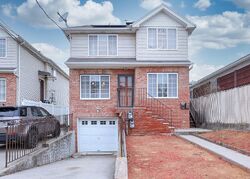 Pre-foreclosure in  BRABANT ST Staten Island, NY 10303