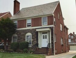 Pre-foreclosure in  WINCHELL RD Beachwood, OH 44122