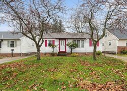 Pre-foreclosure in  BEECHWOOD DR Wickliffe, OH 44092