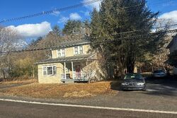 Pre-foreclosure Listing in MAIN RD HUNLOCK CREEK, PA 18621