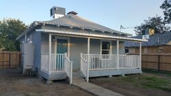 Pre-foreclosure in  S GARDEN ST Visalia, CA 93277