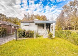 Pre-foreclosure in  LIPTON AVE Cleveland, OH 44128