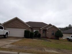 Pre-foreclosure in  FINLEY LOOP Bryant, AR 72022