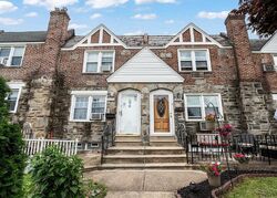 Pre-foreclosure in  VALLEY GREEN DR Drexel Hill, PA 19026