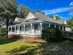 Pre-foreclosure in  N HAMPTON ST Pinewood, SC 29125