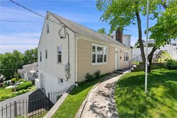  Amackassin Ter, Yonkers NY