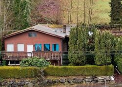 Pre-foreclosure in  NE 173RD PL Woodinville, WA 98072