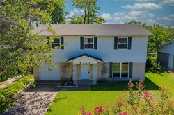 Pre-foreclosure in  SARAZEN DR Mesquite, TX 75150
