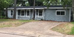 Pre-foreclosure in  AZALEA ST Lake Jackson, TX 77566