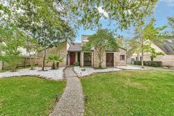 Pre-foreclosure in  ASPEN BEND DR Houston, TX 77068