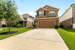Pre-foreclosure in  HEARTBROOK FIELD LN Cypress, TX 77433