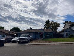 Pre-foreclosure in  BUCKINGHORSE DR Tracy, CA 95376