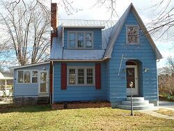 Pre-foreclosure in  ROCK CLIFF DR Martinsburg, WV 25401