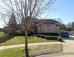 Pre-foreclosure in  DINA DR Troy, MI 48085