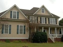 Pre-foreclosure in  CREEK BEND CT Sherrills Ford, NC 28673