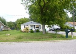 Pre-foreclosure in  LAURIA RD Bay City, MI 48706