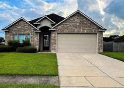 Pre-foreclosure in  FEATHER RIDGE DR Prairieville, LA 70769