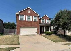 Pre-foreclosure in  LONG POINTE AVE Fort Worth, TX 76108