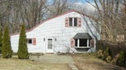 Pre-foreclosure in  E KLEINHANS ST Easton, PA 18042