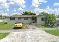 Pre-foreclosure in  SW 78TH CT Miami, FL 33144