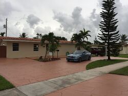 Pre-foreclosure in  SW 52ND DR Miami, FL 33165