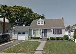 Pre-foreclosure in  EILEEN ST Franklin Square, NY 11010