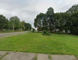 Pre-foreclosure in  FALLS AVE Youngstown, OH 44502