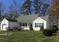 Pre-foreclosure in  MERMAID DR Manahawkin, NJ 08050