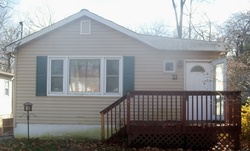 Pre-foreclosure in  BUCKNELL WAY Hopatcong, NJ 07843