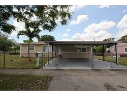 Pre-foreclosure in  NE 128TH ST Miami, FL 33161