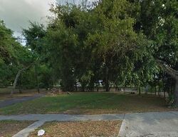 Pre-foreclosure in  W PARKER ST Lakeland, FL 33815