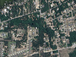 Pre-foreclosure in  HICKORY SHORES BLVD Gulf Breeze, FL 32563