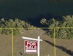 Pre-foreclosure in  NE 23RD ST Cape Coral, FL 33909