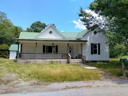  Prospect Ave Nw, Coeburn VA