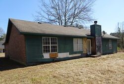  Plantation Dr, Lufkin TX