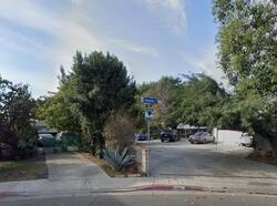 Pre-foreclosure in  FOSTORIA ST Bell, CA 90201