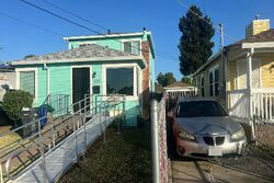 Pre-foreclosure in  103RD AVE Oakland, CA 94603