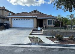 Pre-foreclosure in  HAYES CIR Corona, CA 92879