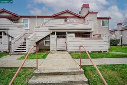 Pre-foreclosure in  LANCASTER CIR  Pittsburg, CA 94565