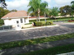 Pre-foreclosure in  SW 42ND TER Deerfield Beach, FL 33442
