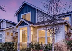 Pre-foreclosure in  ELIZABETH AVE SE Auburn, WA 98092