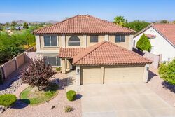 Pre-foreclosure in  N 45TH WAY Cave Creek, AZ 85331