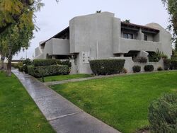 Pre-foreclosure in  N HERMOSA DR UNIT 10C1 Palm Springs, CA 92262